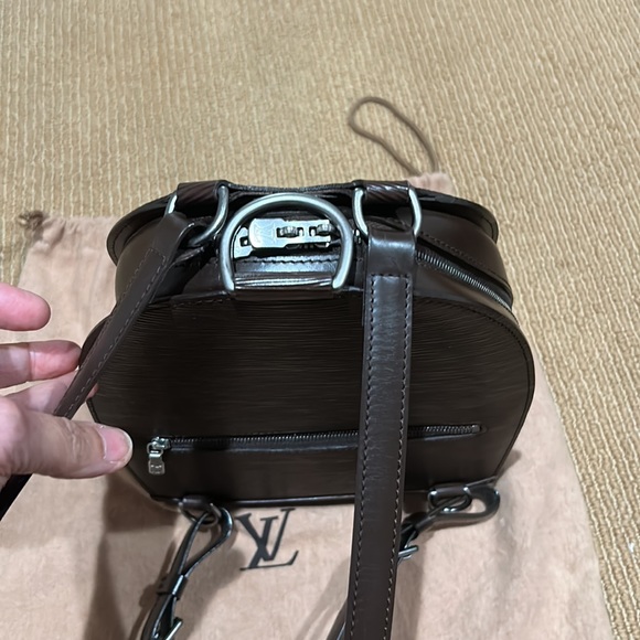 Vintage Louis Vuitton épi leather dark brown backpack - Picture 6 of 8